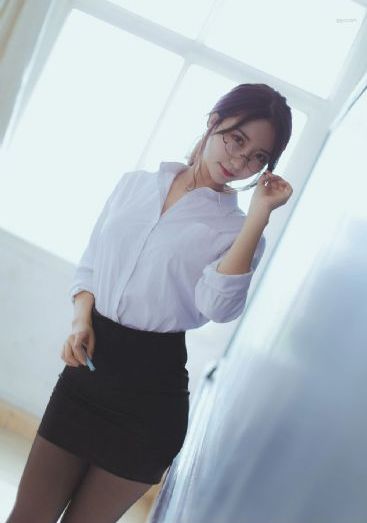 欧美恋夜秀场琪琪_BD英语高清免费观看